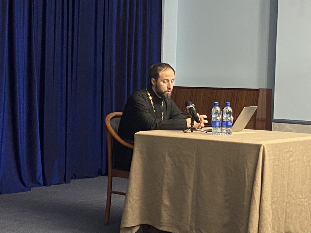 image-10-12-25-06-01-1