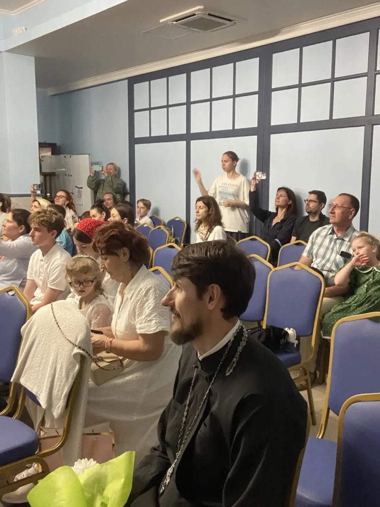 share-photo-21240373503