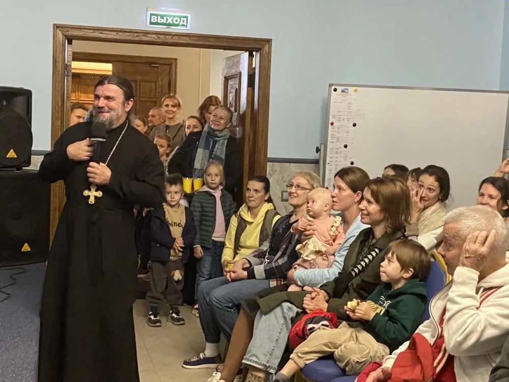share-photo-44090162431