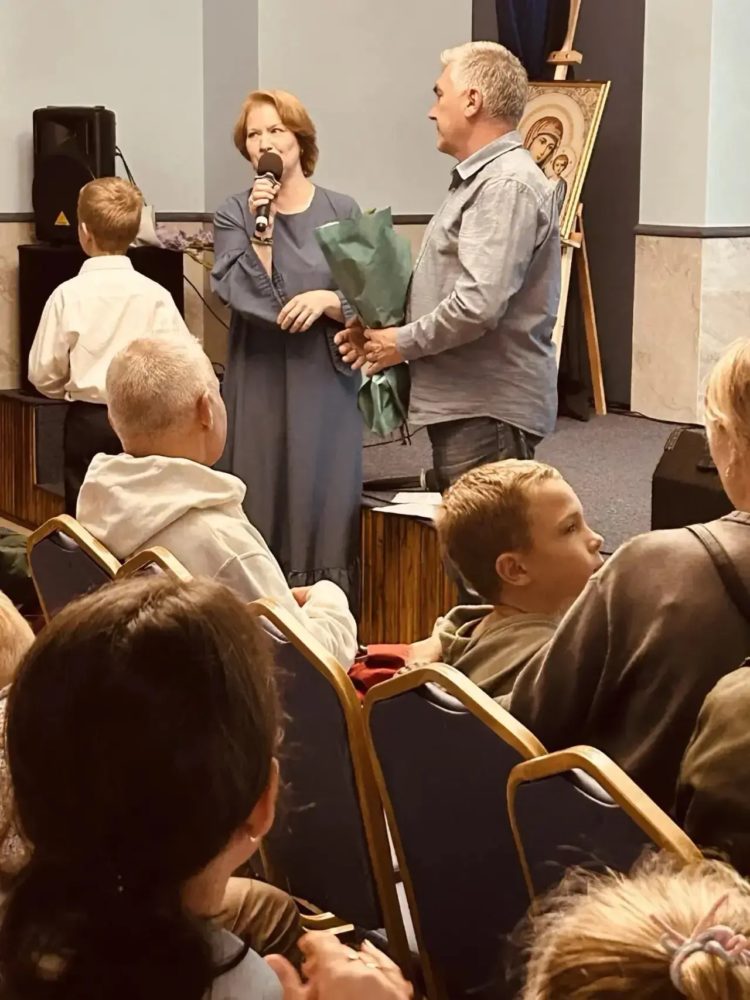 share-photo-44090977279