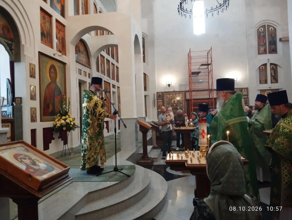 share-photo-49000555003